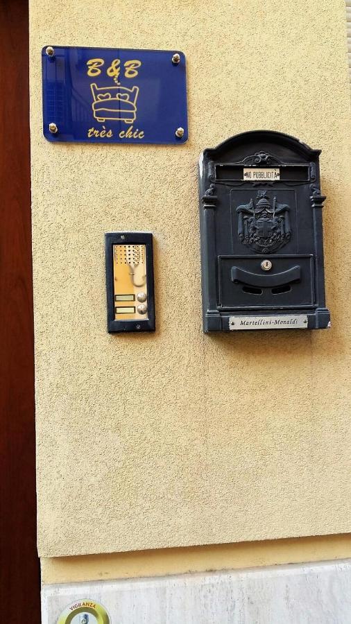 Tres Chic Bed & Breakfast Civitanova Marche Exterior photo